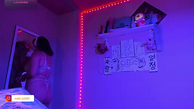 Snapshot of MadelineBenet chatting on 02-15-25, 03:09 MadelineBenet online show from 02-15-25, 03:09