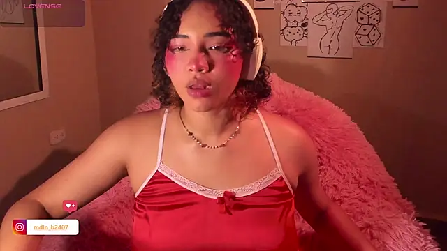 Snapshot of MadelineBenet chatting on 03-20-25, 01:57 MadelineBenet online show from 03-20-25, 01:57