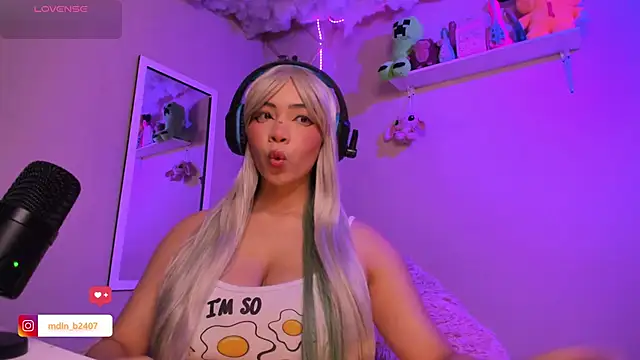 Snapshot of MadelineBenet chatting on 09-30-25, 03:11 MadelineBenet online show from 09-30-25, 03:11