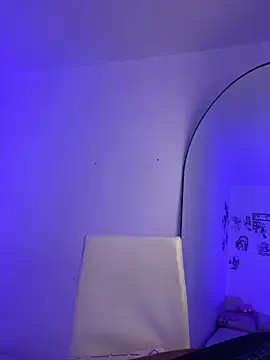 Snapshot of MadelineBenet chatting on 11-18-25, 03:12 MadelineBenet online show from 11-18-25, 03:12