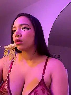 Snapshot of MadelineBenet chatting on 01-08-26, 11:40 MadelineBenet online show from 01-08-26, 11:40