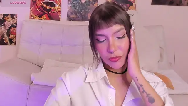 Luna-Chann online show from 09-17-25, 09:05