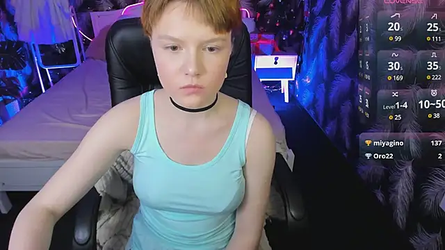 DreamyLuna online show from 01-04-25, 11:38