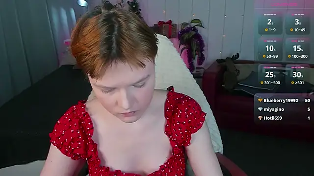 DreamyLuna online show from 01-10-25, 12:17
