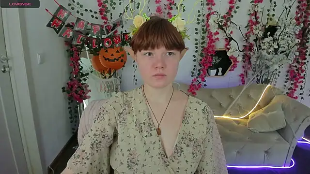 DreamyLuna online show from 11-02-25, 08:44