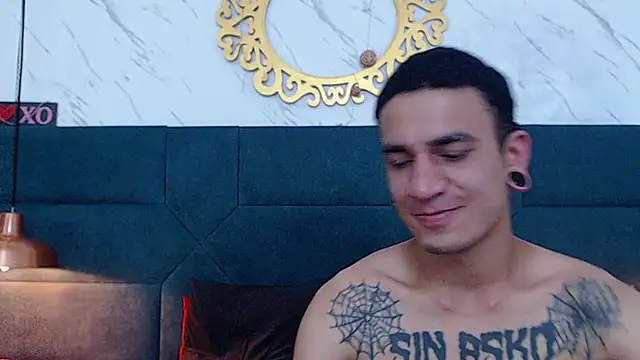 Snapshot of salome_daniel chatting on 10-29-25, 07:37 salome daniel online show from 10-29-25, 07:37