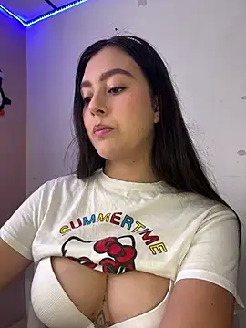 Snapshot of kanne_mia chatting on 02-02-25, 04:43 kanne mia online show from 02-02-25, 04:43