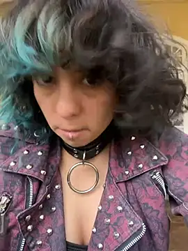 Snapshot of Sweet_Chaos chatting on 02-13-26, 07:32 Sweet Chaos online show from 02-13-26, 07:32