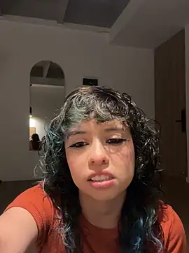 Snapshot of Sweet_Chaos chatting on 02-20-26, 10:21 Sweet Chaos online show from 02-20-26, 10:21