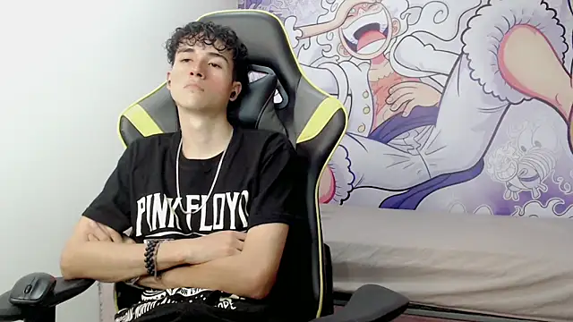 Snapshot of johnny_cagee chatting on 01-08-25, 07:13 johnny cagee online show from 01-08-25, 07:13