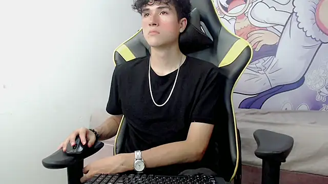 Snapshot of johnny_cagee chatting on 01-26-25, 04:20 johnny cagee online show from 01-26-25, 04:20