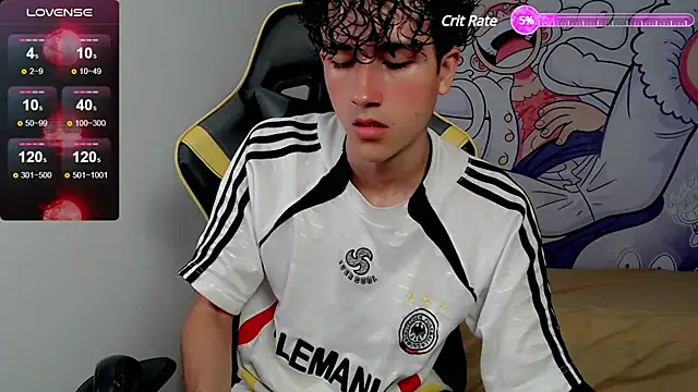 Snapshot of johnny_cagee chatting on 03-23-25, 04:49 johnny cagee online show from 03-23-25, 04:49