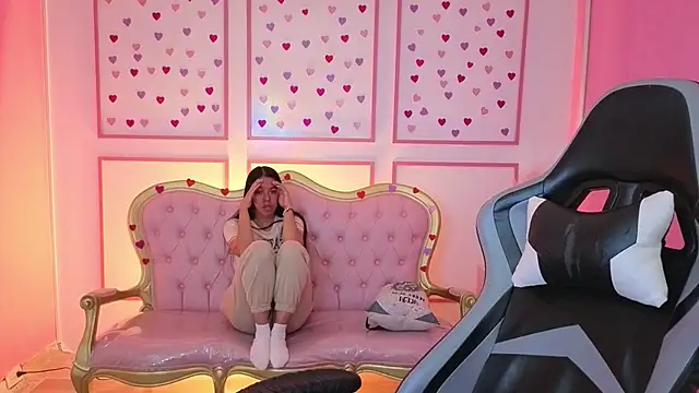 Snapshot of stephania_t chatting on 09-13-25, 12:27 stephania t online show from 09-13-25, 12:27