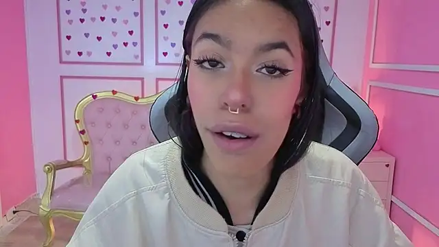 Snapshot of stephania_t chatting on 10-02-25, 11:39 stephania t online show from 10-02-25, 11:39