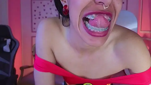 Snapshot of stephania_t chatting on 10-04-25, 02:37 stephania t online show from 10-04-25, 02:37