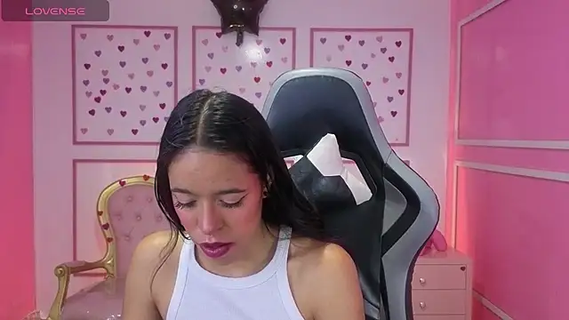 Snapshot of stephania_t chatting on 11-07-25, 11:54 stephania t online show from 11-07-25, 11:54