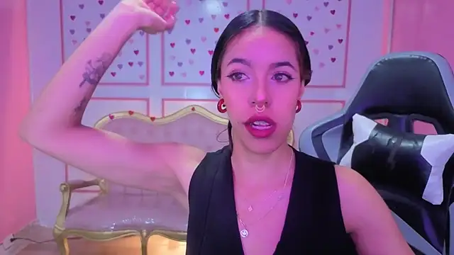 Snapshot of stephania_t chatting on 01-07-26, 12:07 stephania t online show from 01-07-26, 12:07