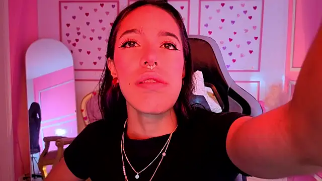 Snapshot of stephania_t chatting on 01-16-26, 12:09 stephania t online show from 01-16-26, 12:09