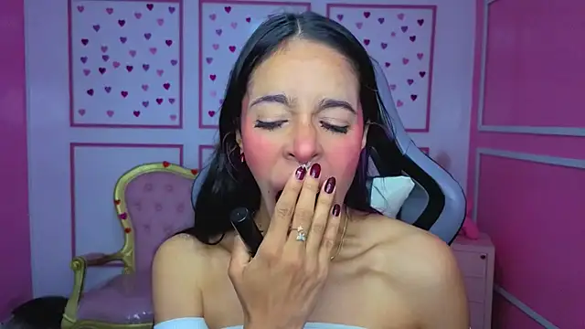 Snapshot of stephania_t chatting on 02-07-26, 12:20 stephania t online show from 02-07-26, 12:20