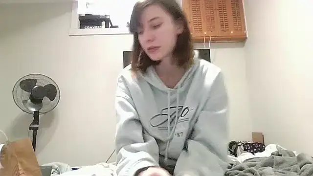 Snapshot of TheSexiest2025 chatting on 02-04-25, 05:01 TheSexiest2025 online show from 02-04-25, 05:01