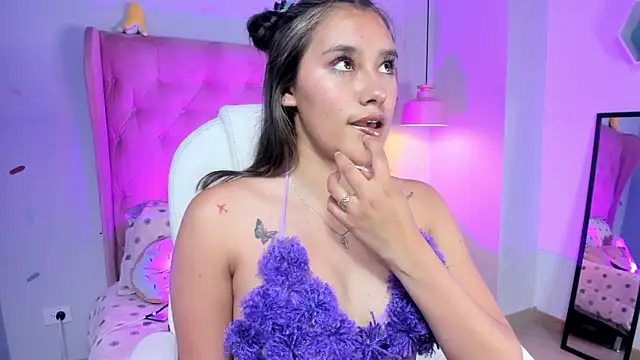 Snapshot of _Sophie__miller chatting on 11-13-25, 08:41 Sophie miller online show from 11-13-25, 08:41