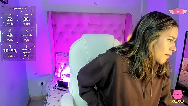 Snapshot of _Sophie__miller chatting on 11-20-25, 08:08 Sophie miller online show from 11-20-25, 08:08