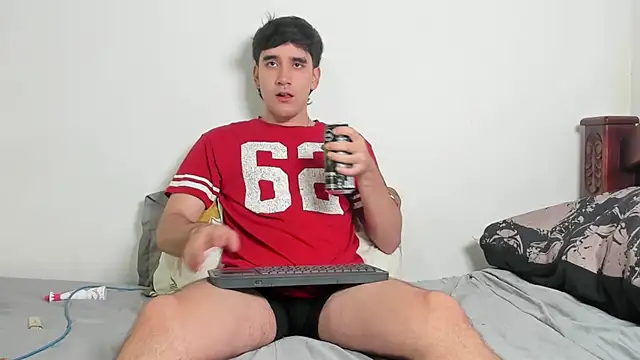 leo030809 online show from 06-18-26, 01:39