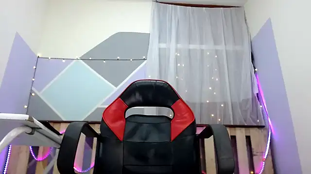 Snapshot of Michellcockxxx chatting on 01-31-25, 12:40 Michellcockxxx online show from 01-31-25, 12:40