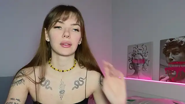 Snapshot of Vetalife chatting on 03-17-25, 10:06 Vetalife online show from 03-17-25, 10:06