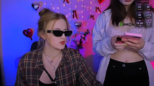 luna berryy online show from 04-18-26, 09:04