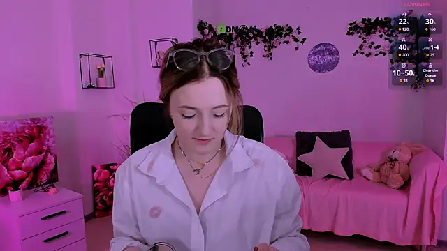luna berryy online show from 07-22-26, 06:54