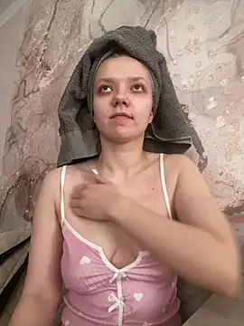 JennyPortman online show from 02-25-25, 04:24