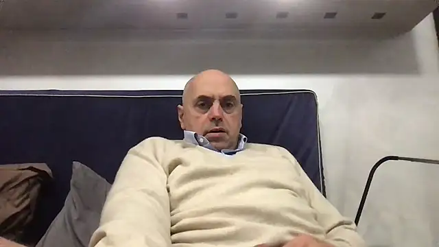 pantomax online show from 11-22-25, 01:04