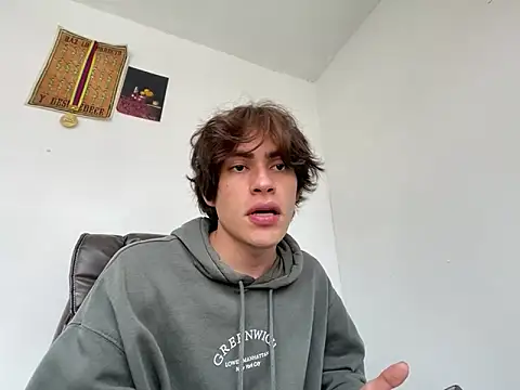 Ne0nn online show from 12-30-24, 05:44