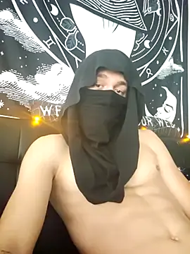 Snapshot of Gambit_69420 chatting on 11-19-25, 06:52 Gambit 69420 online show from 11-19-25, 06:52