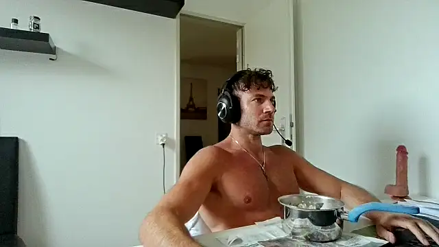 alpha-hunk online show from 04-28-26, 01:49