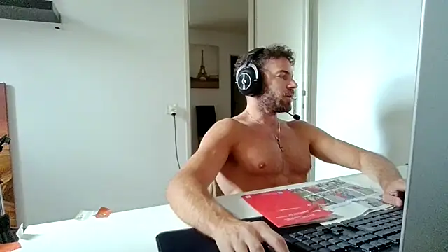 alpha-hunk online show from 06-11-26, 08:34