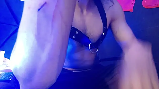 Sr Magnus  online show from 02-22-25, 08:20