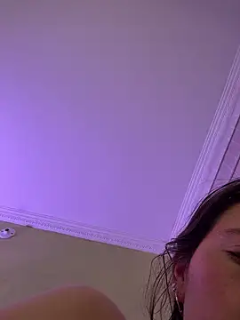 aurora divine online show from 02-22-26, 01:09