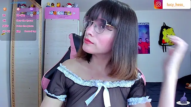 Snapshot of Lucyy-hess chatting on 10-30-25, 05:35 Lucyy-hess online show from 10-30-25, 05:35