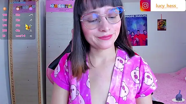 Snapshot of Lucyy-hess chatting on 02-13-26, 09:22 Lucyy-hess online show from 02-13-26, 09:22