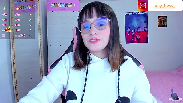 Snapshot of Lucyy-hess chatting on 02-16-26, 08:49 Lucyy-hess online show from 02-16-26, 08:49