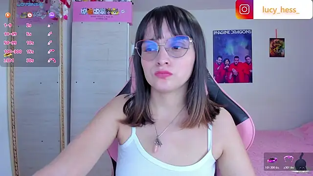 Snapshot of Lucyy-hess chatting on 03-13-26, 09:54 Lucyy-hess online show from 03-13-26, 09:54