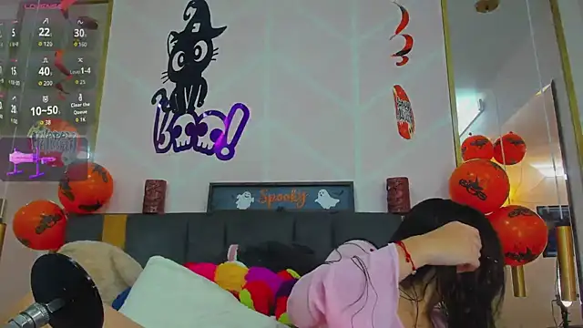 MadyJackson online show from 10-26-25, 01:39