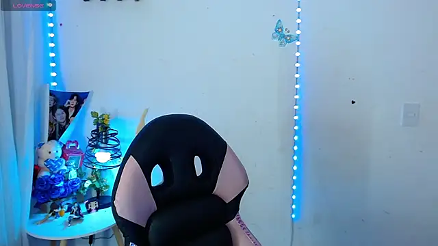 alexiaaross online show from 07-26-26, 06:10