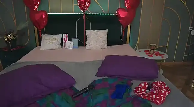 Snapshot of VeronikaVel chatting on 02-28-25, 01:58 VeronikaVel online show from 02-28-25, 01:58