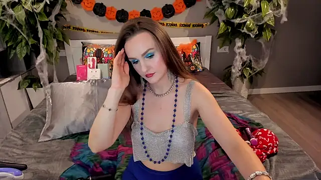 Snapshot of VeronikaVel chatting on 10-21-25, 08:53 VeronikaVel online show from 10-21-25, 08:53