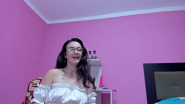 Snapshot of LolaBoobs chatting on 02-20-25, 04:18 LolaBoobs online show from 02-20-25, 04:18