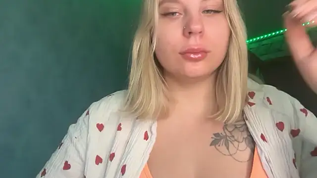 Thalia  Star online show from 10-22-25, 05:52