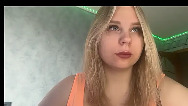 Thalia  Star online show from 04-26-26, 09:18